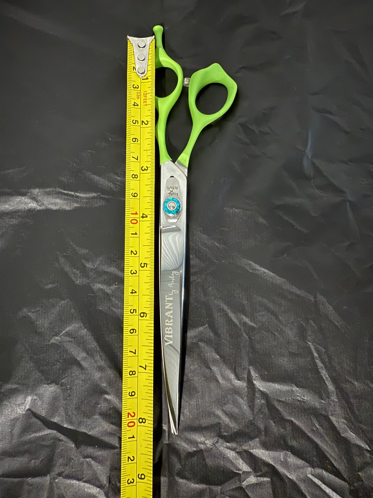 Foxy Roxy 8.5β Vibrant by Ashley Curved Grooming Shears