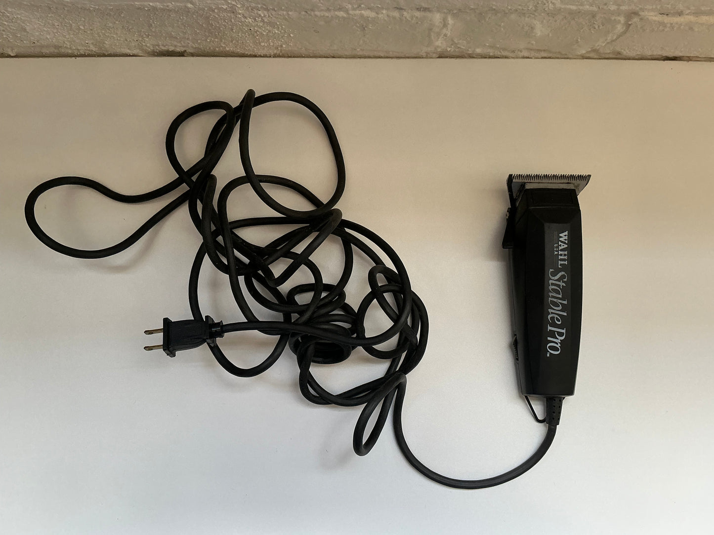 Wahl Stable Pro Clippers w/ Manual and Replacement Blades