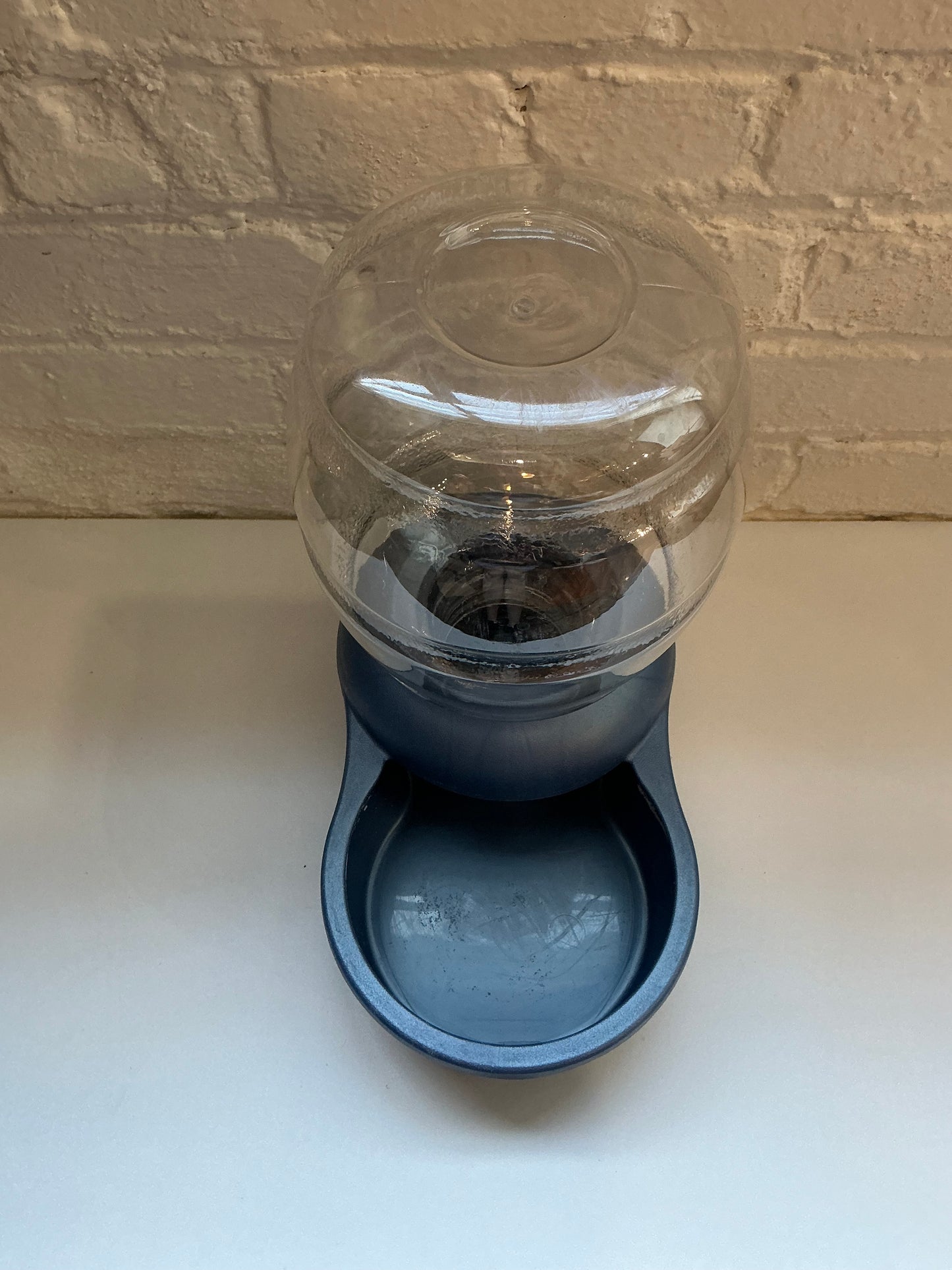 Gravity Dog Feeder 1 Gallon