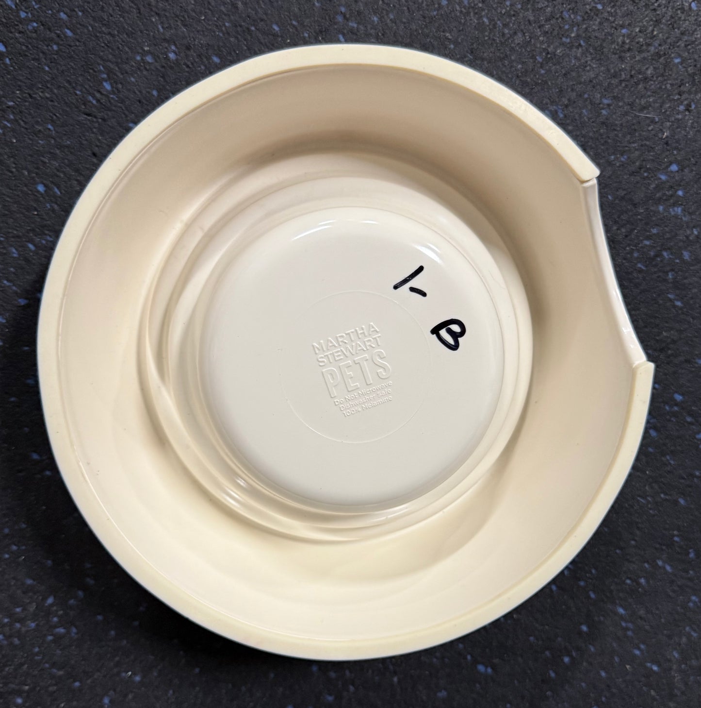 Martha Stewart Easy Measure Pet Bowl