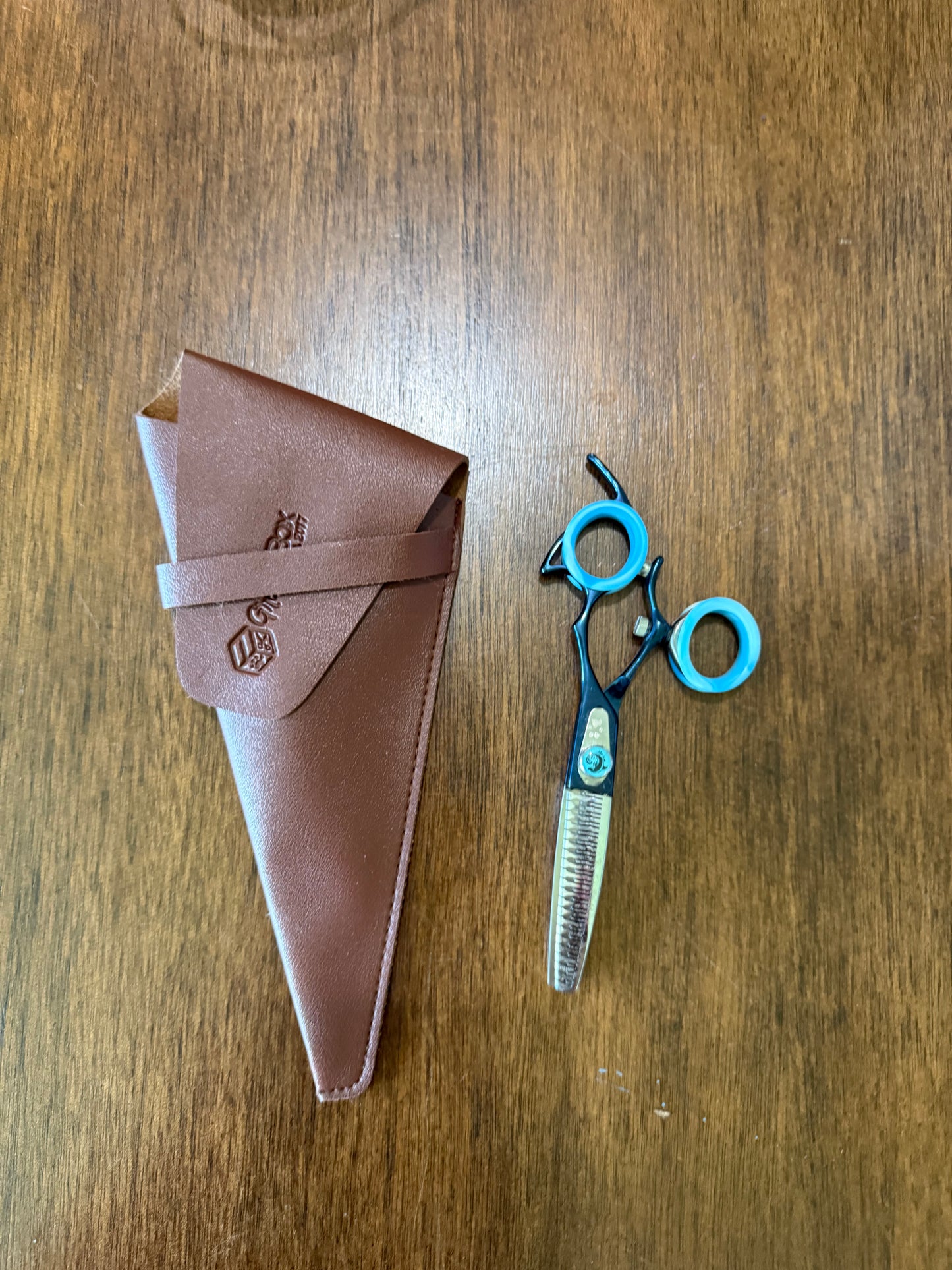 Groombox Dolphin Piano Tooth 6" curve shear