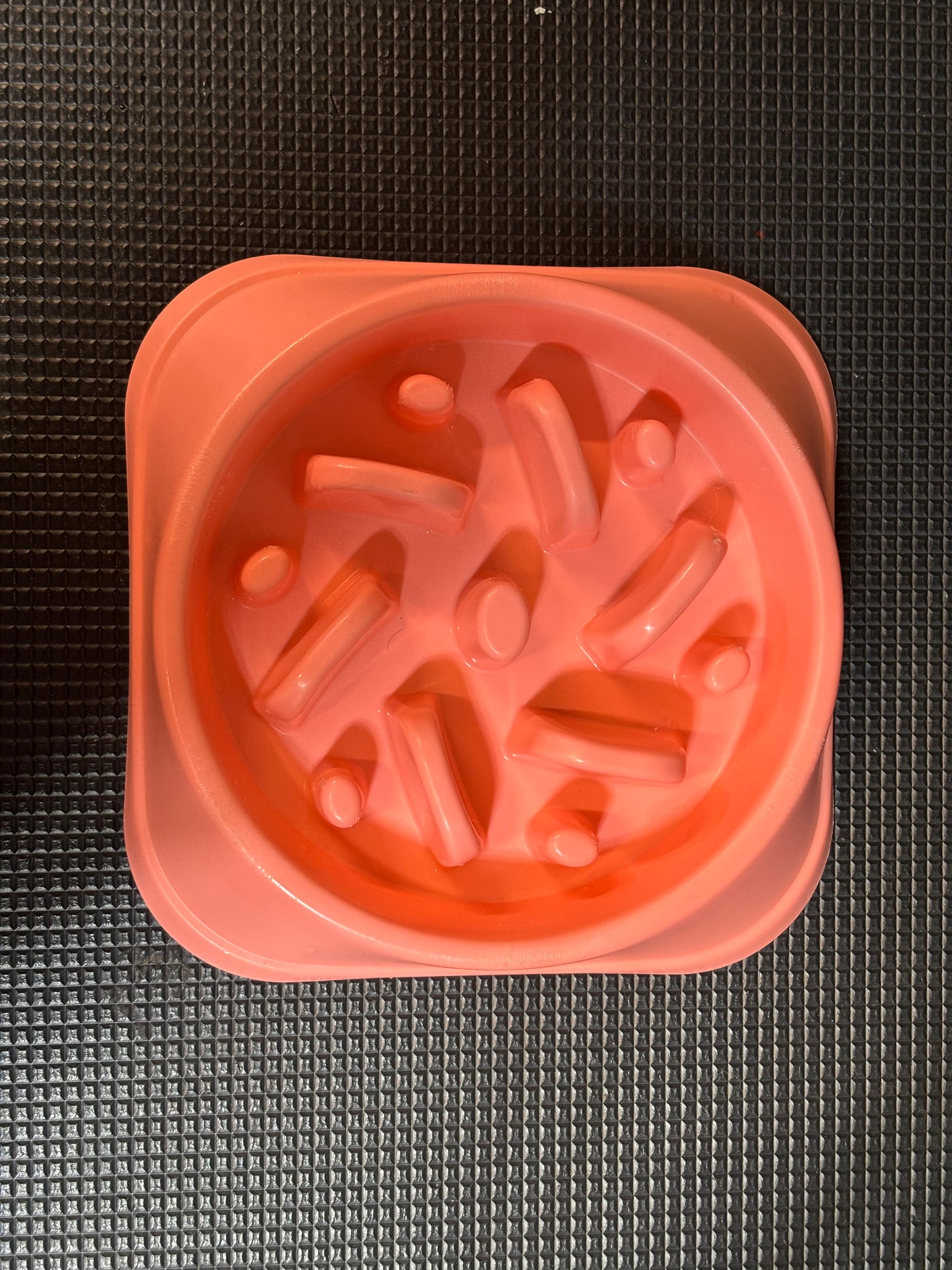 HOME-X Puzzle Dog Bowl, Slow Feeder Dog Bowl for Fast Eaters, Fun Dog Feeder, Maze Pet Bowl, Feeding Dish, 7 ¾” D x 1 ¾” H, Pink