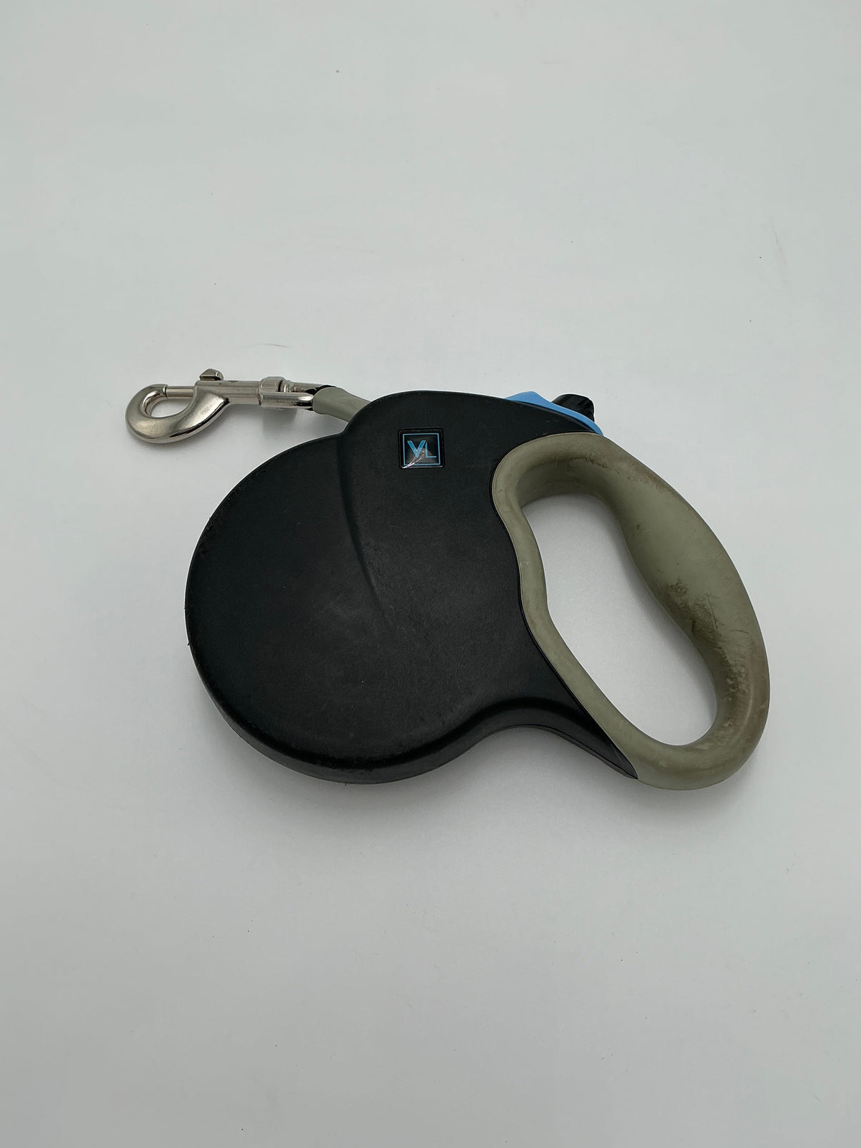 Retractable Dog Leash (Black & Tan/Gray) Indiana Pet Supply