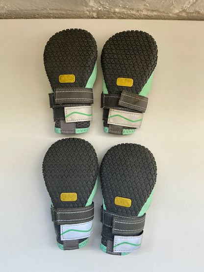 SlowTon Dog Shoes for Large Small Medium Dogs - Breathable Dog Boots for Summer Hot Pavement, Paw Protector for Outdoor Walking Winter Snow, Anti-Slip Rubber Dog Booties for Hardwood Floor (Green, 6)