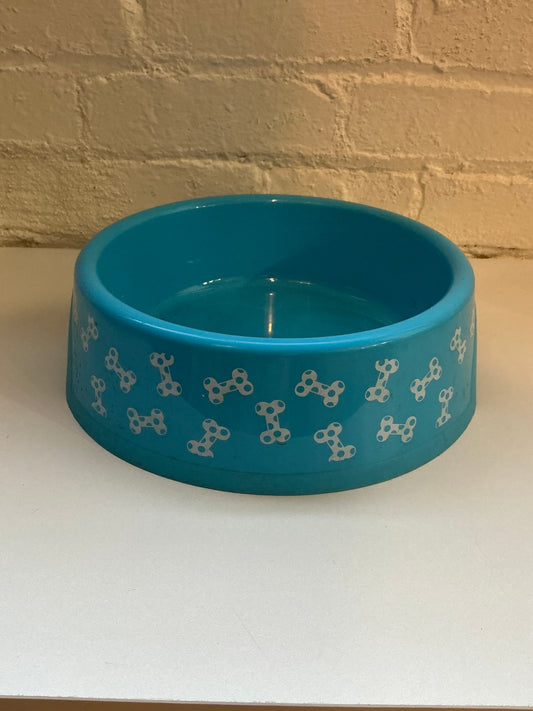 Blue w/ White Paw Prints Plastic Food/Water Bowl 2qt
