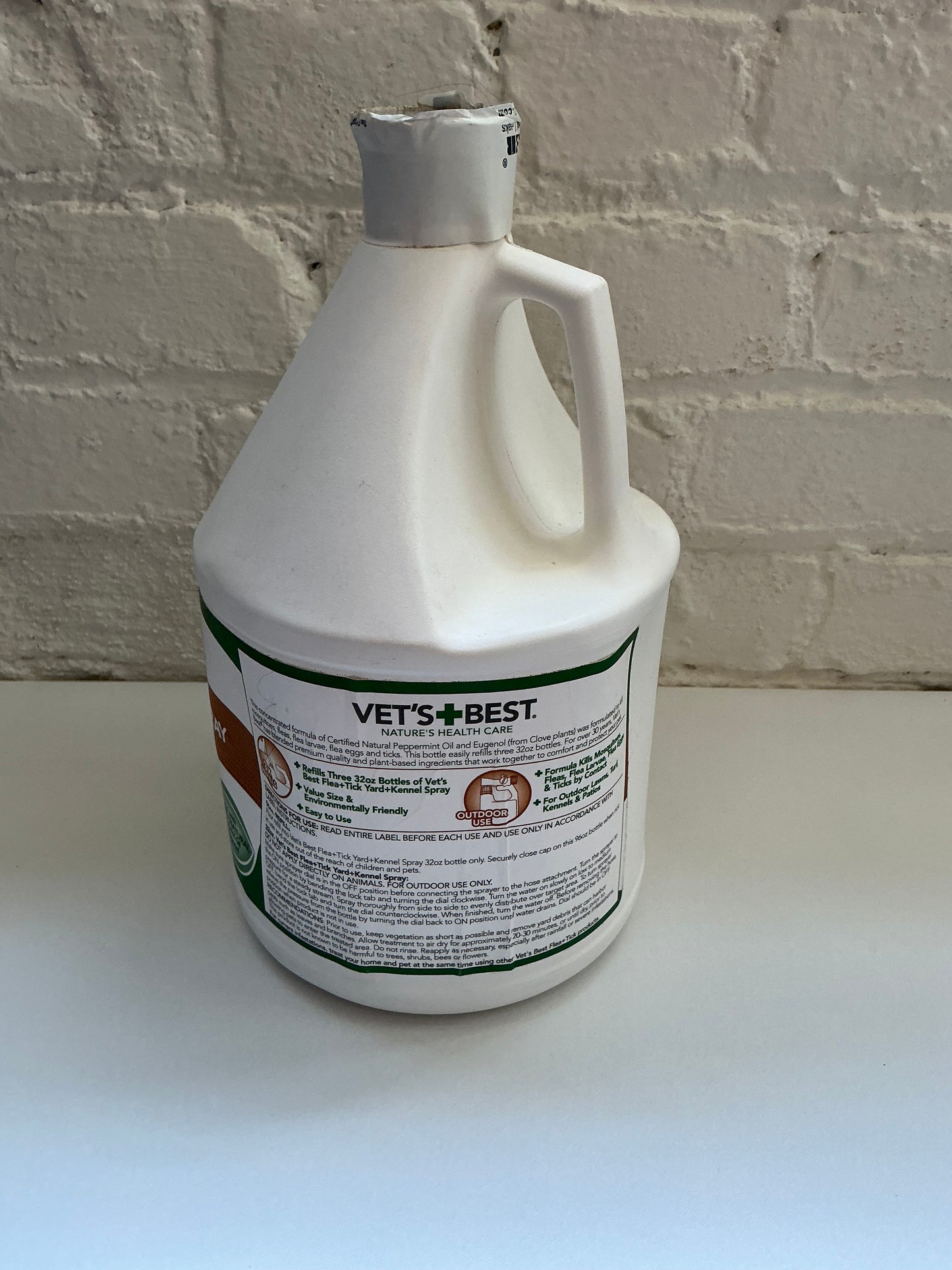 Vet’s Best Flea + Tick Yard + Kennel Spray Refill