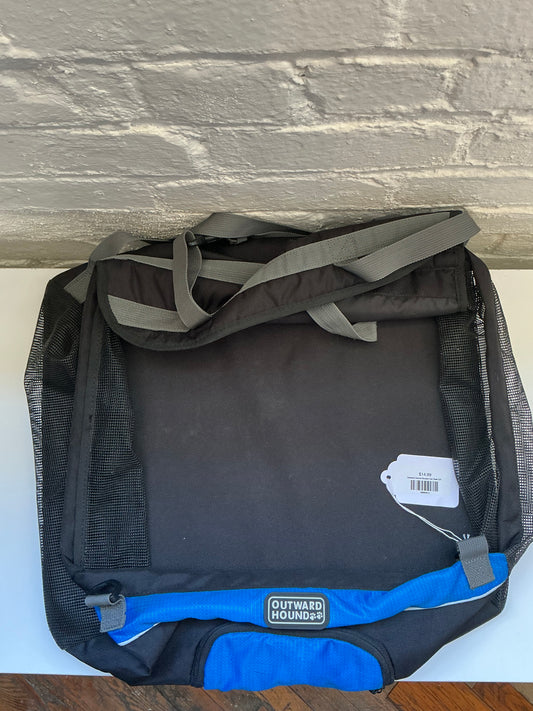 Outward Hound Booster Car Seat (SEE DESCRIPTION)