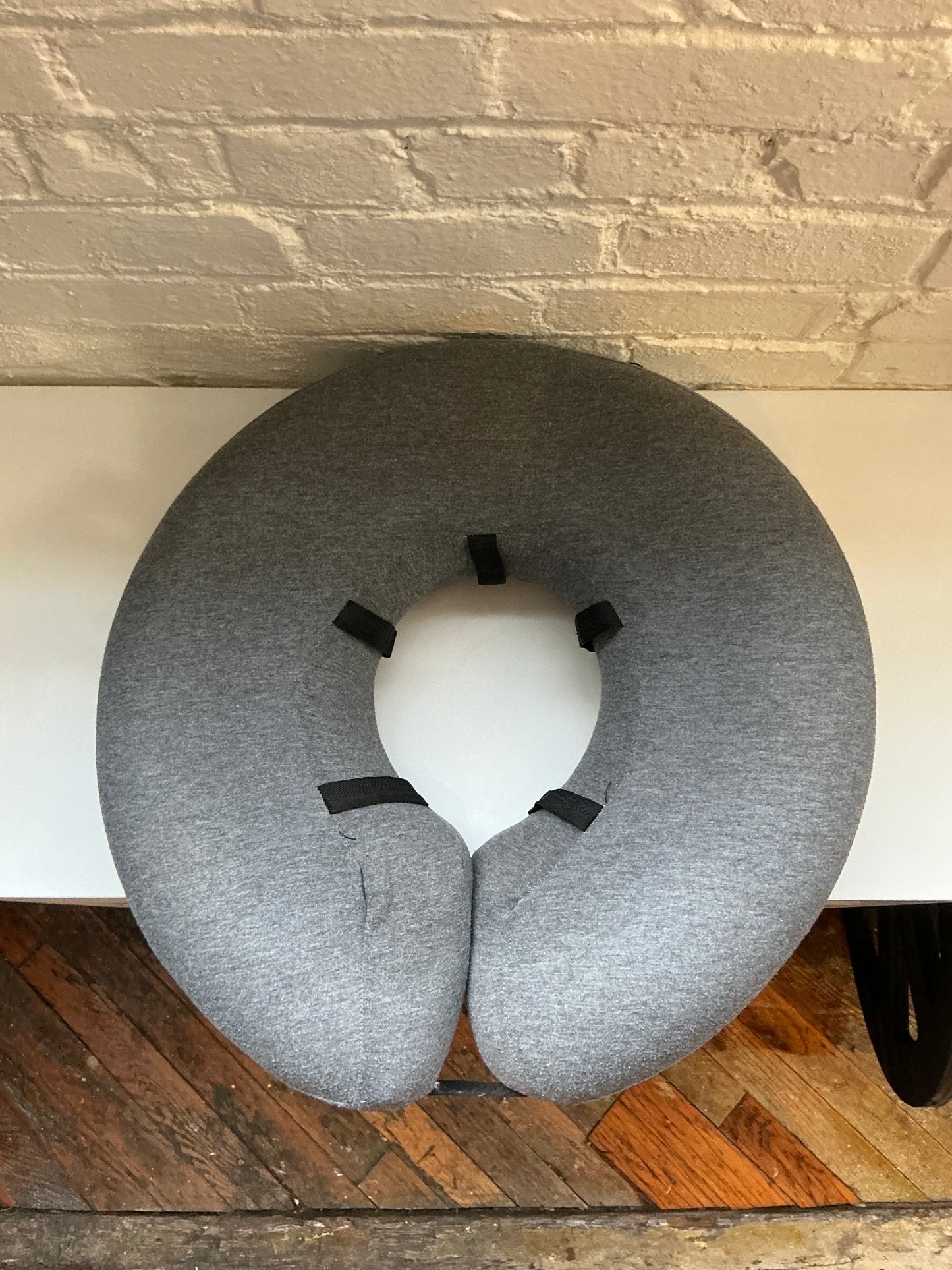 MidDog XL Inflatable Dog Neck Donut Collar/ Recovery Cone