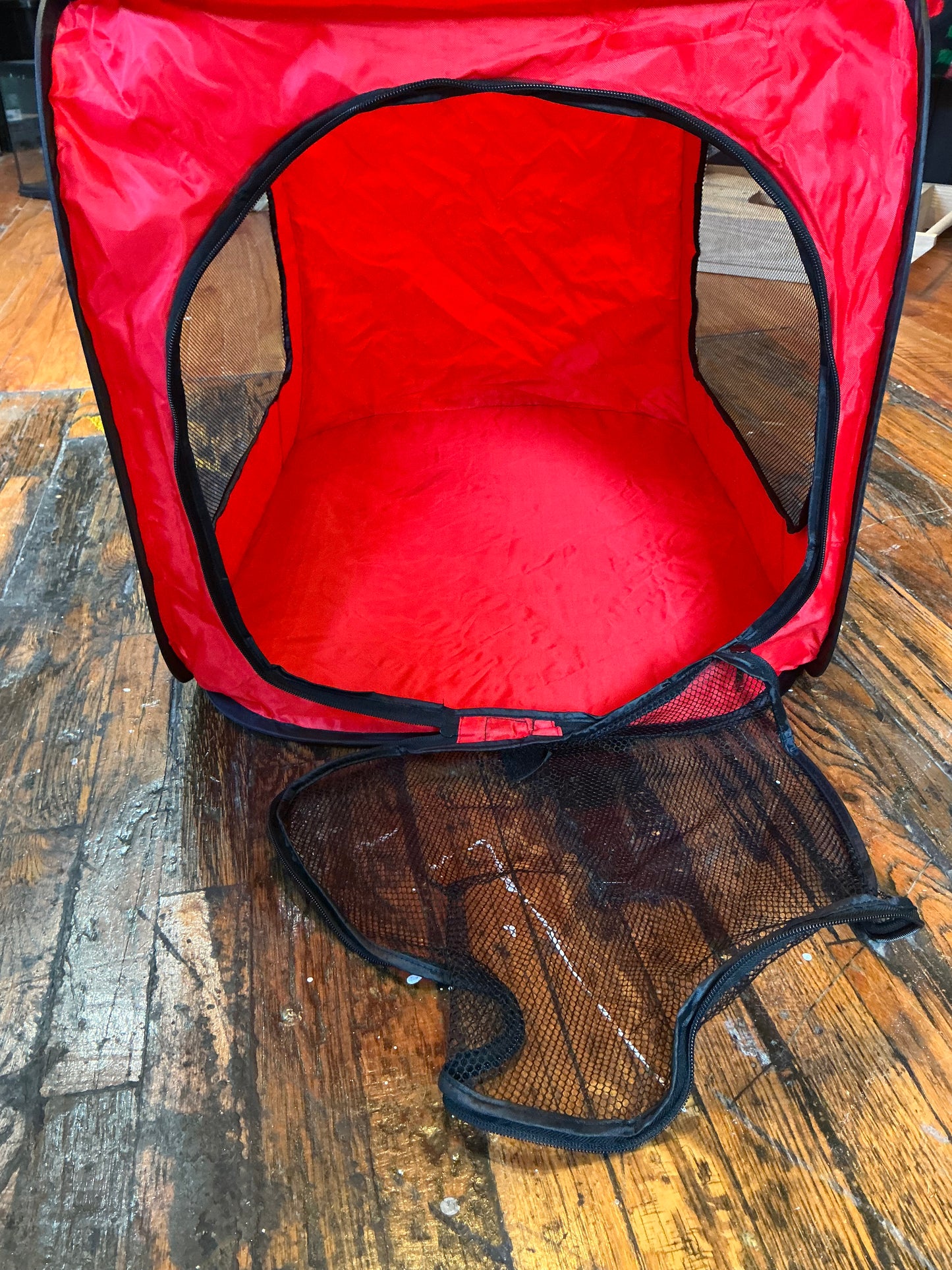 Red Pop Up Dog Kennel