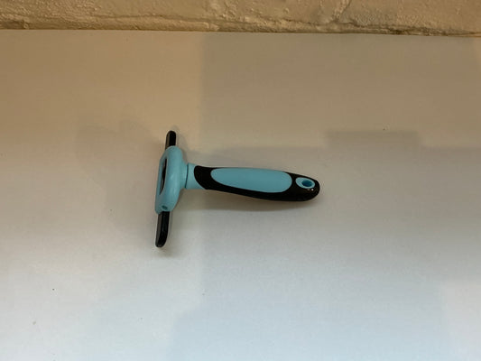 Pet Grooming De-shed Brush For Long and Short Hair