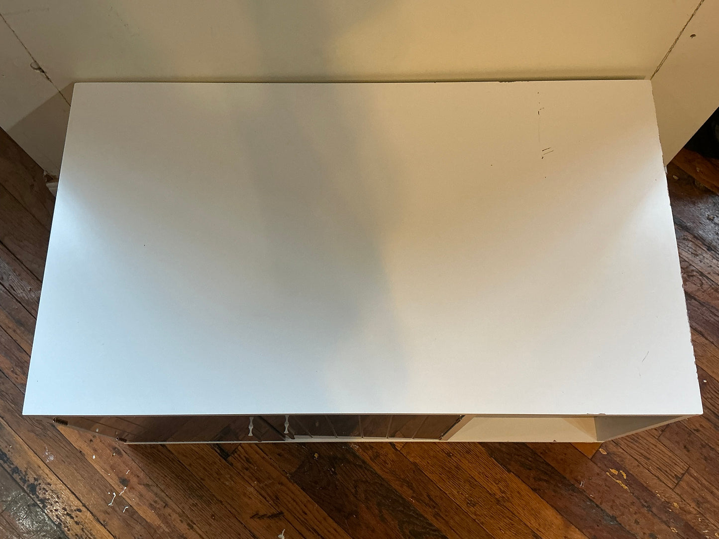 White Wooden Hidden Litter Box Cabinet with Scratcher and Grey Doors