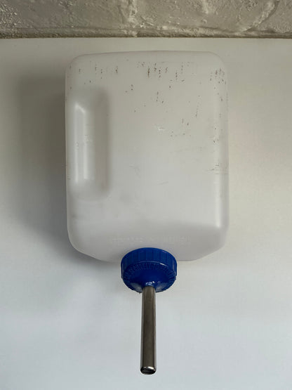 1/2 Gallon No-Drip Water Bottle/Feeder