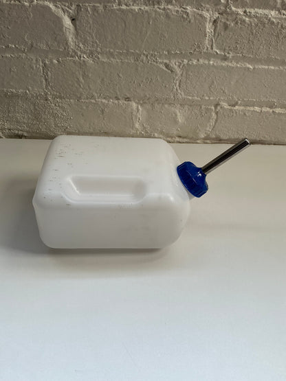 1/2 Gallon No-Drip Water Bottle/Feeder