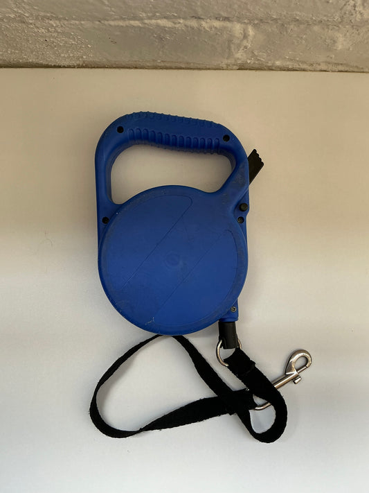 24 Foot Spring Loaded Retractable Reel Dog Leash