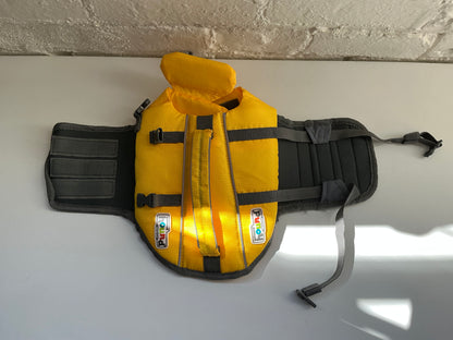 Outward Hound Granby Splash Dog Life Jacket, High-Buoyancy Dog Life Vest for Swimming, Boating, and Water Safety, XS, Yellow