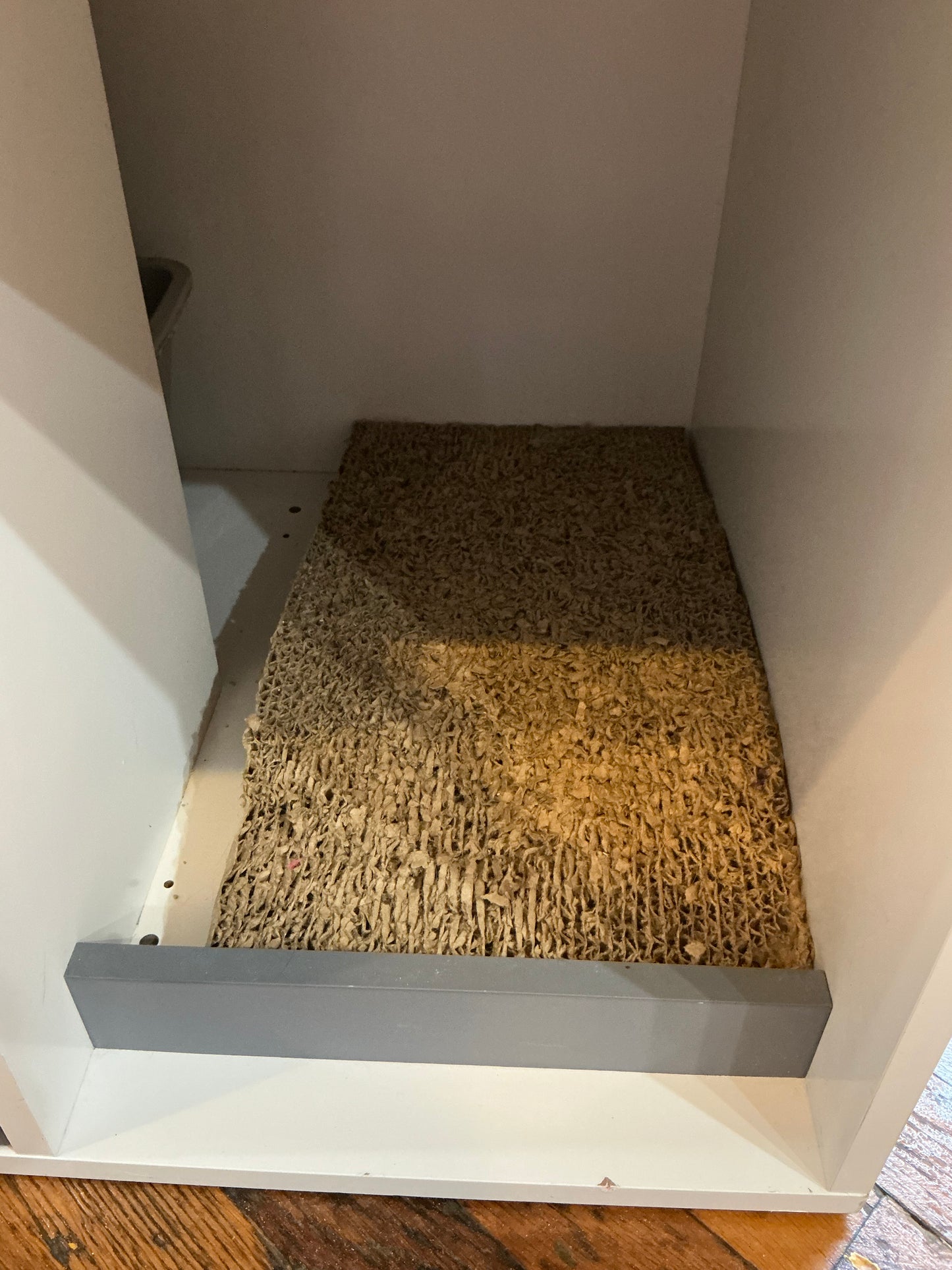 White Wooden Hidden Litter Box Cabinet with Scratcher and Grey Doors