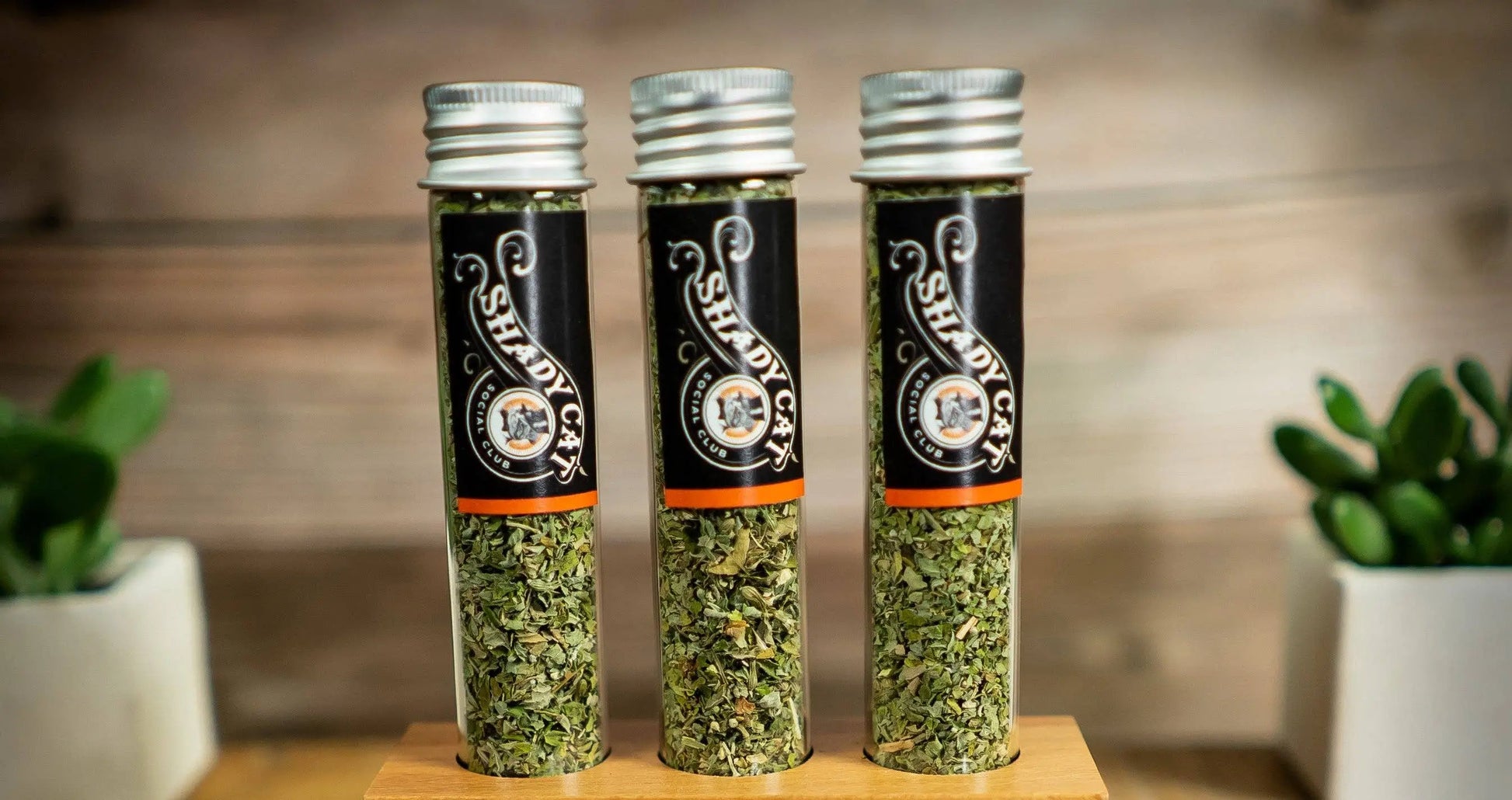 Organic Leaf & Flower Catnip Tube SHADY CAT SOCIAL CLUB