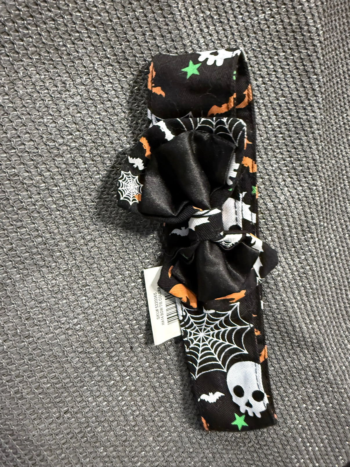 Top Paw Dog Halloween Bow Tie Collar Large Pet Costume Indiana Pet Supply